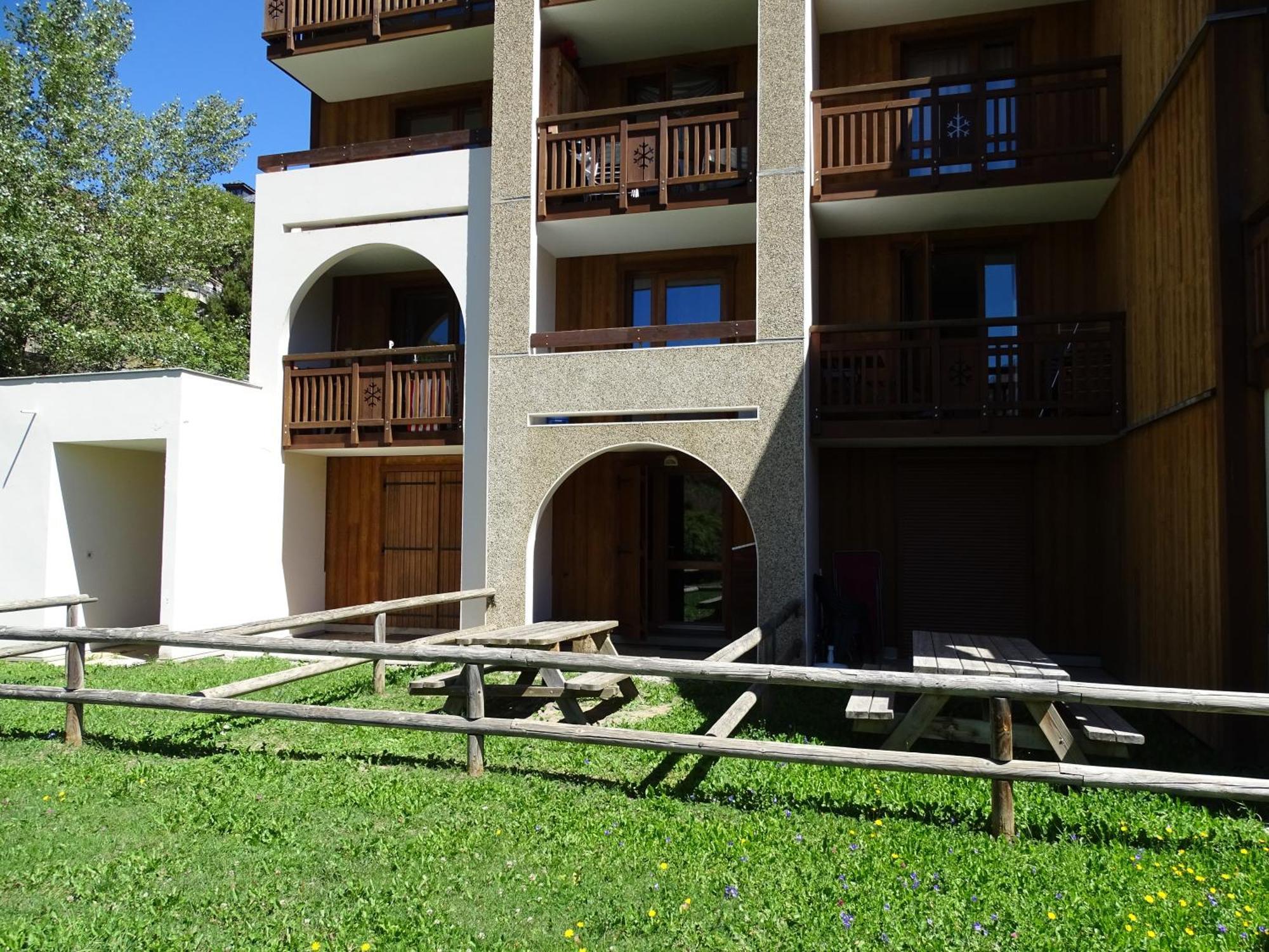 Studio Avec Jardin Et Garage, Proche Super Venosc Les Deux Alpes Bagian luar foto